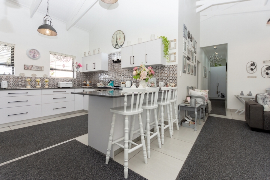 3 Bedroom Property for Sale in Velddrif Western Cape